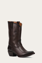 Load image into Gallery viewer, Frye Women SACHA MID PULL ON CHOCOLATE/VOLTERRA