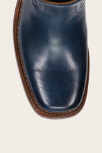 Load image into Gallery viewer, FRYE WOMEN CAMPUS 14L NAVY