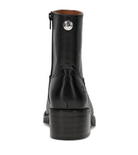 Load image into Gallery viewer, FRYE AND CO WOMEN MIRANDA LOW ZIP BLACK