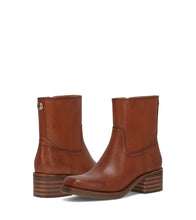 Load image into Gallery viewer, FRYE AND CO WOMEN MIRANDA LOW ZIP WHISKEY