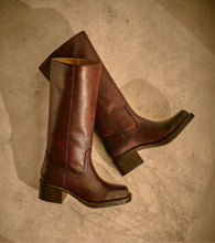 Load image into Gallery viewer, FRYE AND CO WOMEN MIRANDA14 MULBERRY/CAIRO
