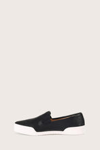Load image into Gallery viewer, Frye Women MIA SLIP ON BLACK/BURNISHED WAXY LEATHER