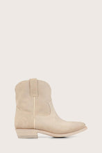 Load image into Gallery viewer, Frye Women BILLY SHORT IVORY/SUEDE