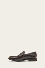 Load image into Gallery viewer, Frye Mens TYLER PENNY BLACK/VINTAGE PULL UP LEA