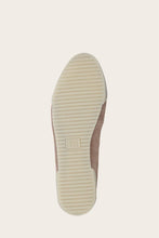 Load image into Gallery viewer, Frye Women MELANIE SKIMMER TAUPE/SUEDE