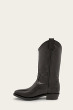 Load image into Gallery viewer, Frye Women BILLY PULL ON BLACK/SOFT WAXY