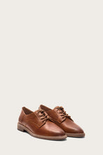 Load image into Gallery viewer, Frye Women EMORY OXFORD CARAMELANTIQUE PULL UP